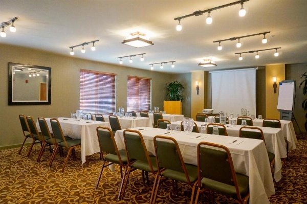 Larkspur Landing Pleasanton - An All-Suite Hotel image 18